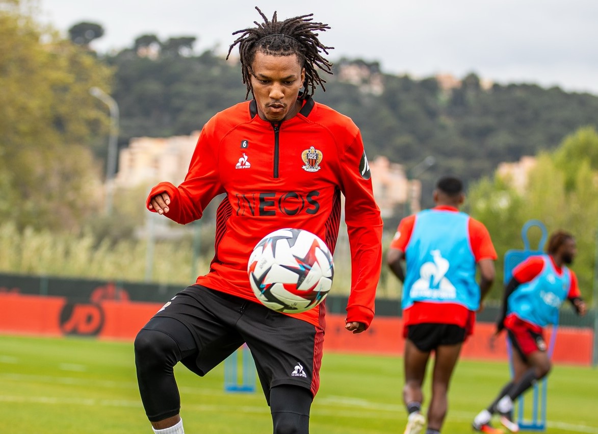 Hicham Boudaoui dans le viseur de Manchester United