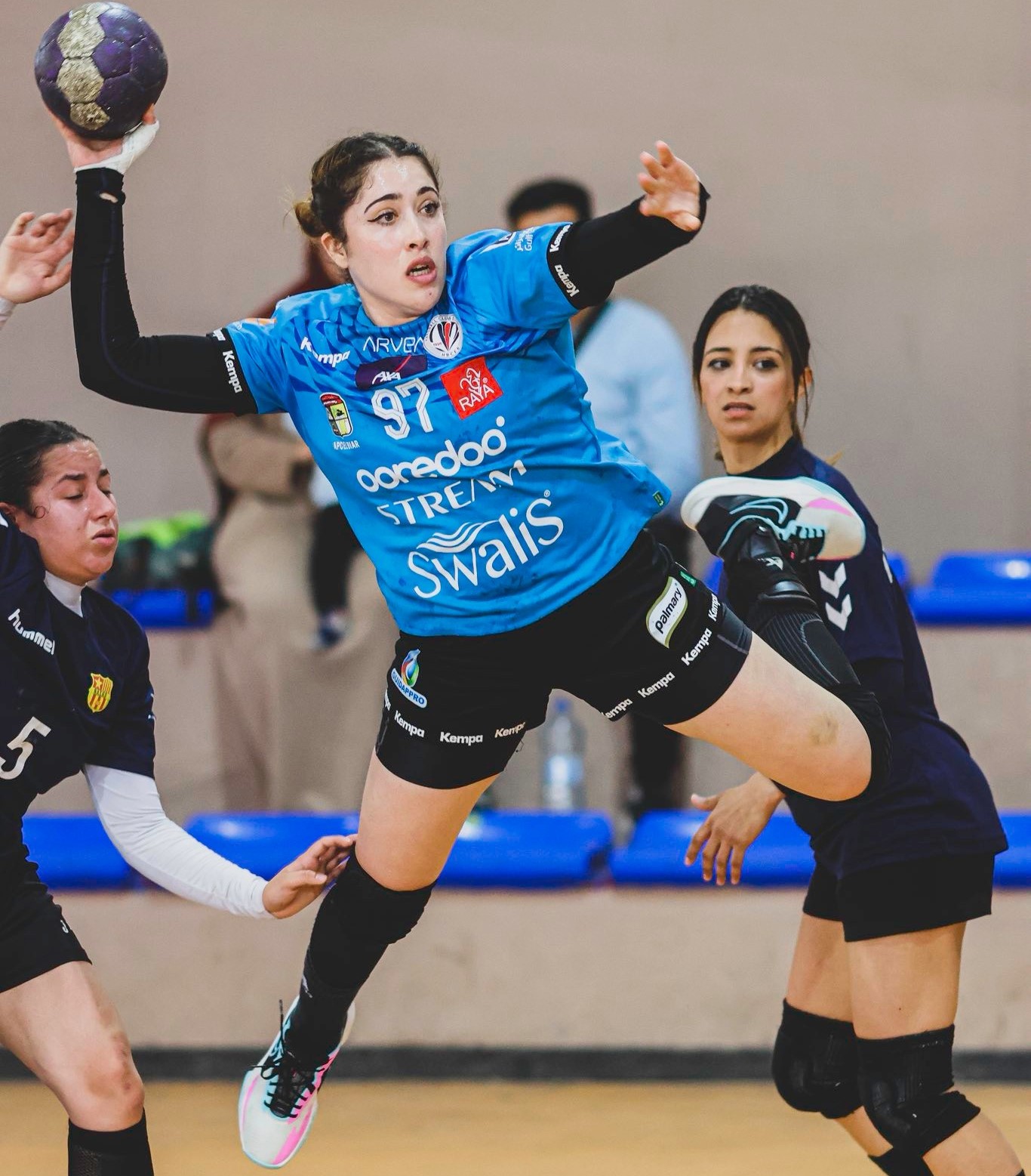 Une sortie favorable au leader