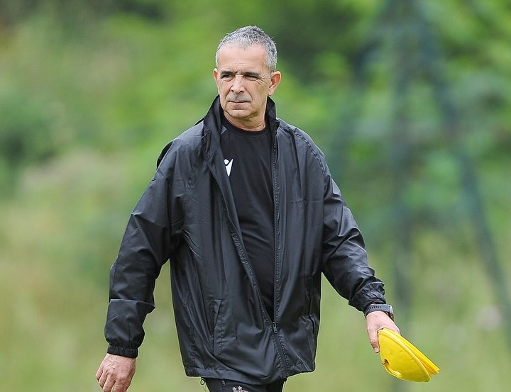Lacet :  « On a perdu le match en première mi-temps »