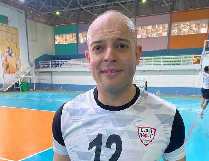 Entretien avec Messaoud Debbih Abderrahmane, capitaine de l’Entente Sportive de Tadjenanet :  « On ne se contentera pas de la simple figuration »