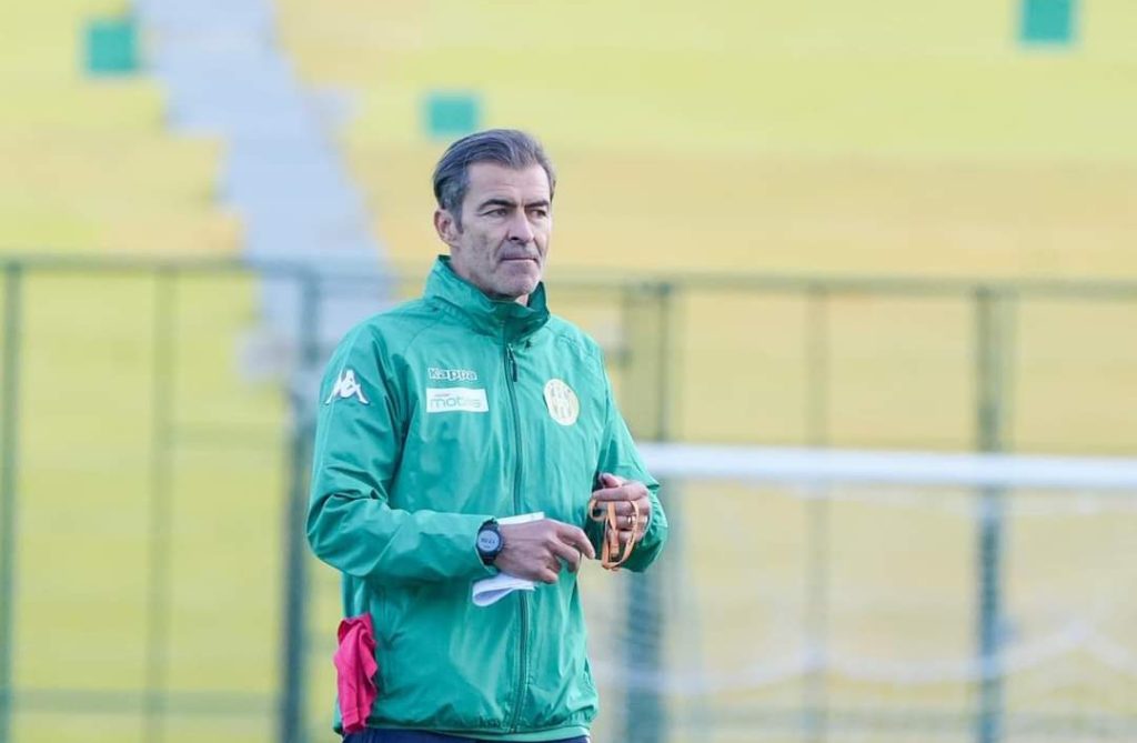 La direction de la JSK veut régler le cas Almeida