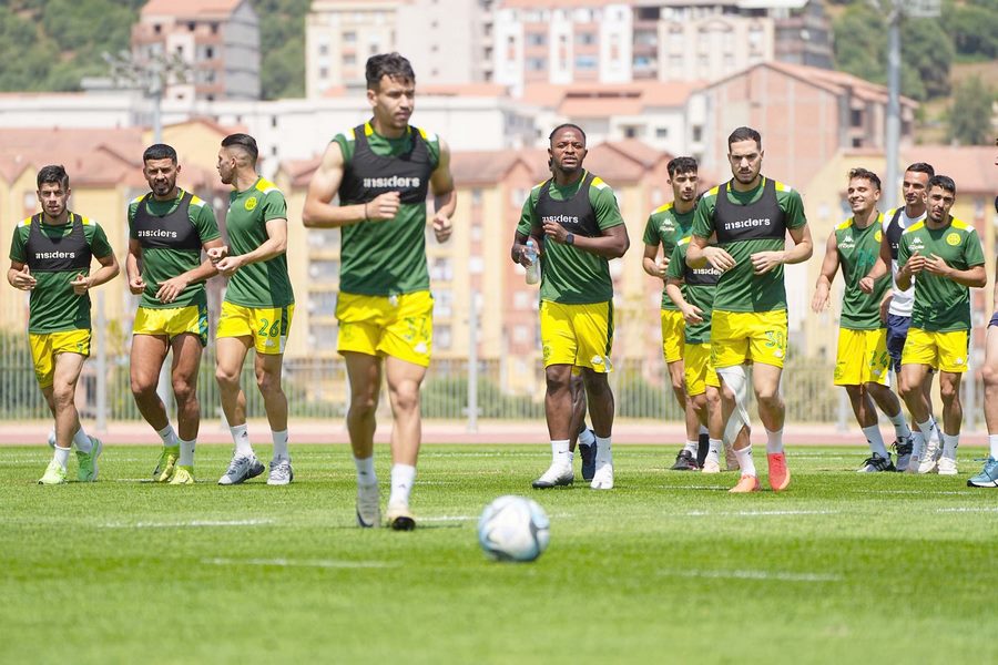 La piste des joueurs étrangers, une option pour la JSK
