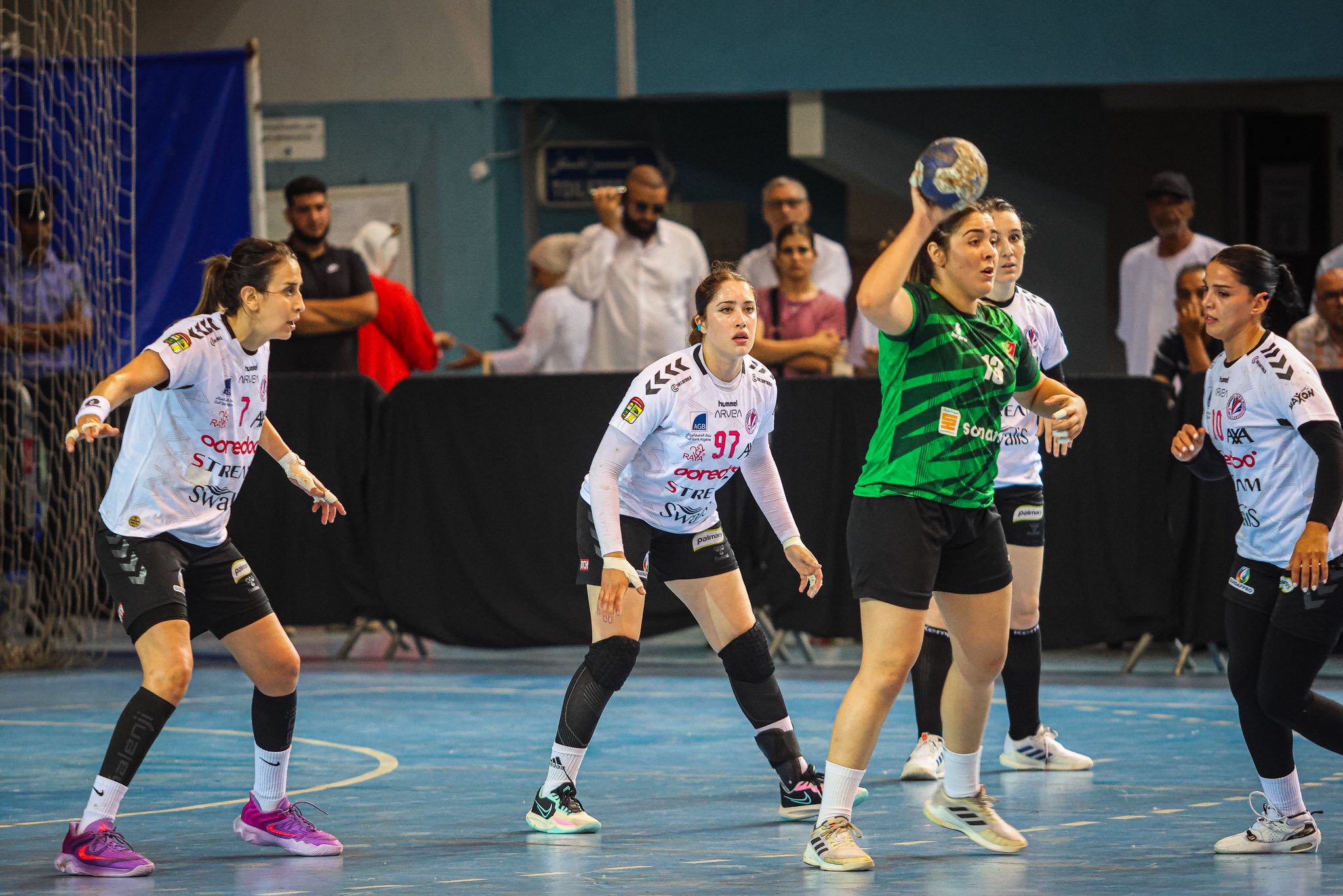 Le CHB Bachjarrah assure son maintien, le CF Boumerdès reprend la 2e place 