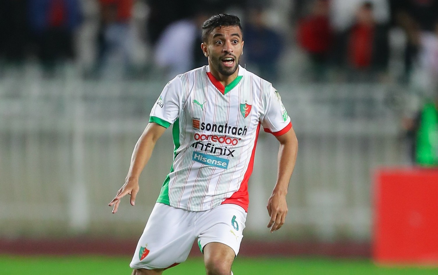 Benkhemassa décide de rester au Mouloudia